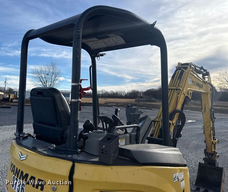image for item DQ4207 Yanmar VIO35-6A mini excavator