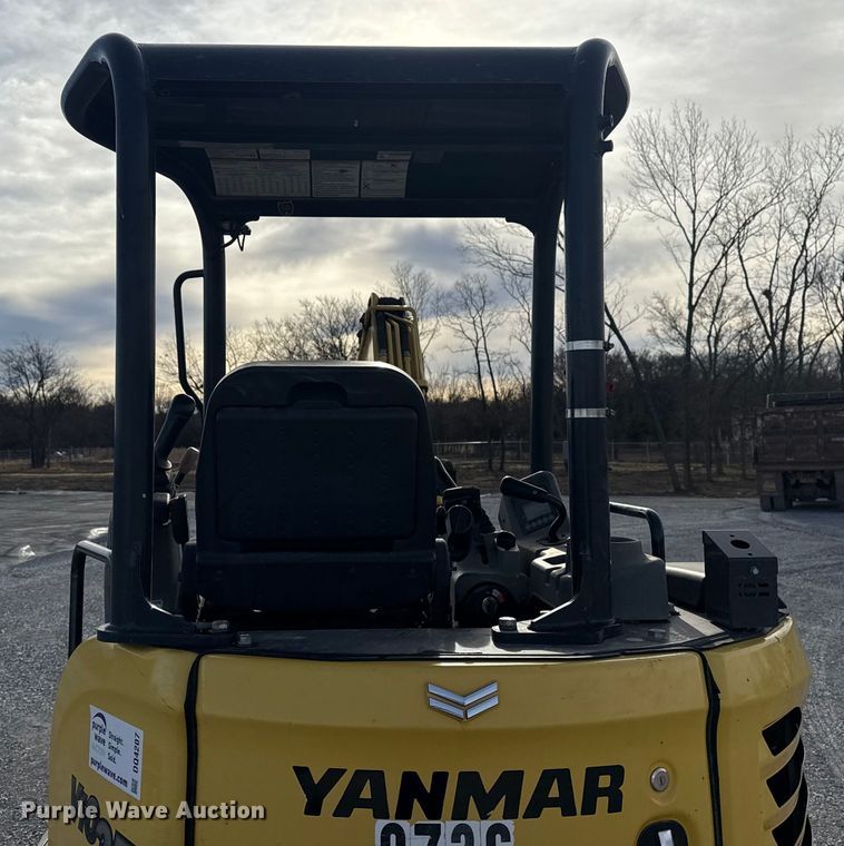 image for item DQ4207 Yanmar VIO35-6A mini excavator