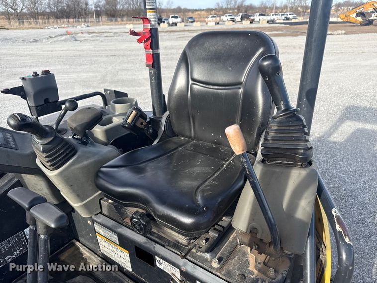 image for item DQ4207 Yanmar VIO35-6A mini excavator