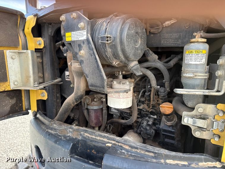 image for item DQ4207 Yanmar VIO35-6A mini excavator