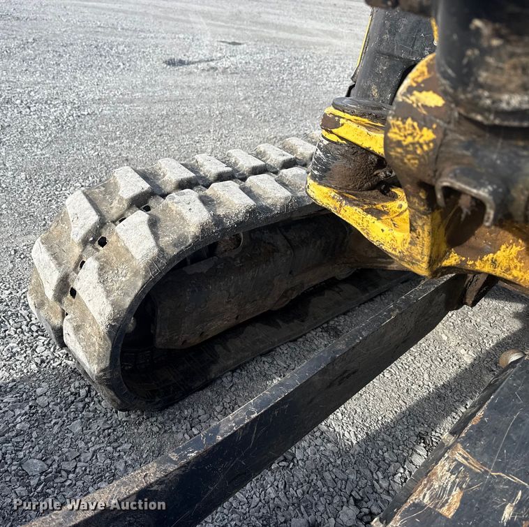 image for item DQ4207 Yanmar VIO35-6A mini excavator