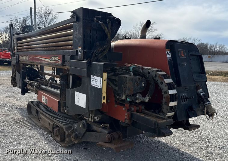 image for item DQ4209 2004 Ditch Witch JT1220 directional boring unit