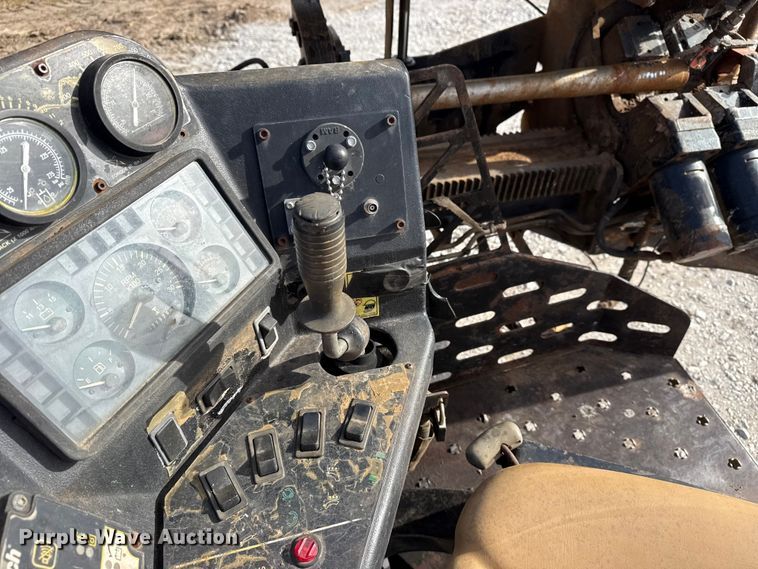 image for item DQ4209 2004 Ditch Witch JT1220 directional boring unit