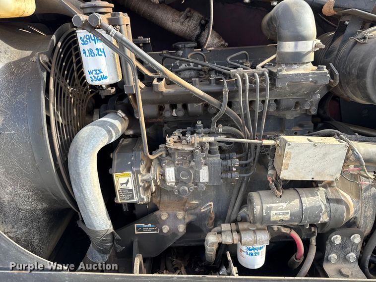 image for item DQ4209 2004 Ditch Witch JT1220 directional boring unit