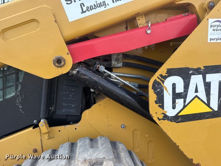 image for item DQ4223 2019 Caterpillar 299D2 tracked skid steer loader