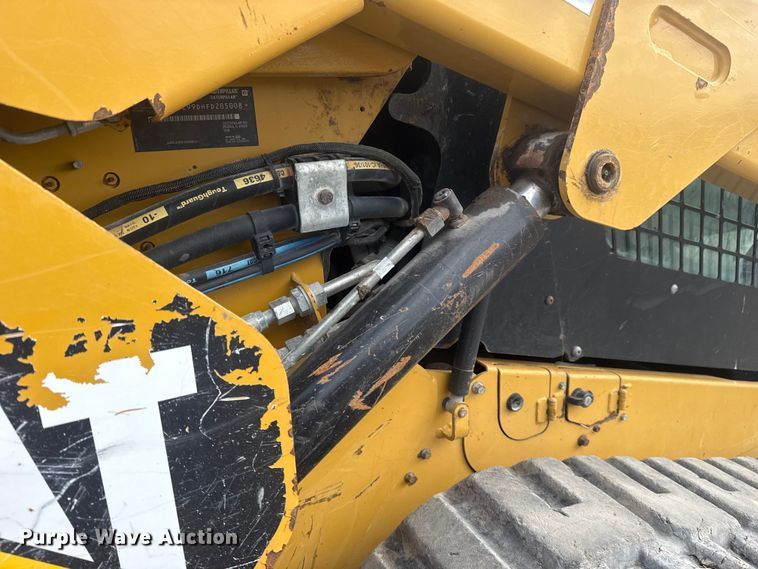 image for item DQ4223 2019 Caterpillar 299D2 tracked skid steer loader