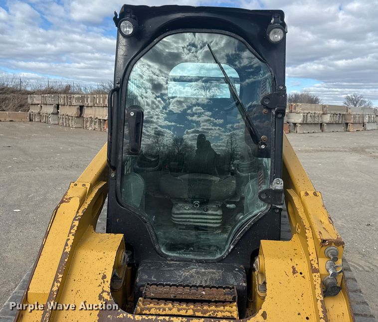 image for item DQ4223 2019 Caterpillar 299D2 tracked skid steer loader