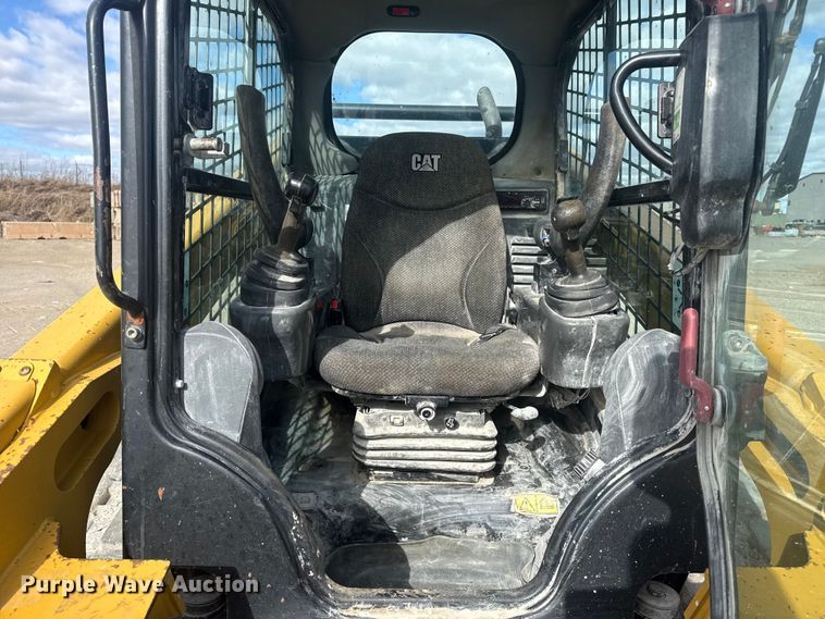 image for item DQ4223 2019 Caterpillar 299D2 tracked skid steer loader