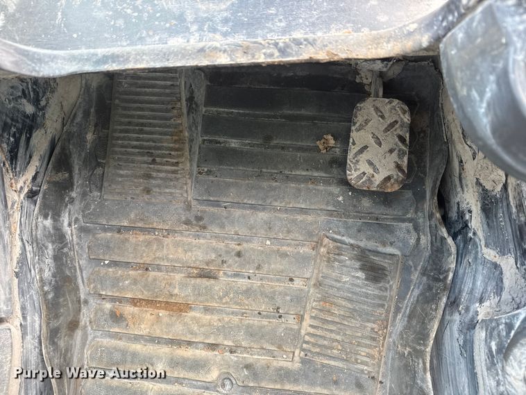 image for item DQ4223 2019 Caterpillar 299D2 tracked skid steer loader