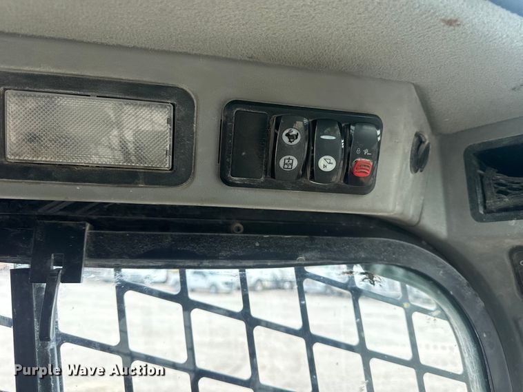 image for item DQ4223 2019 Caterpillar 299D2 tracked skid steer loader