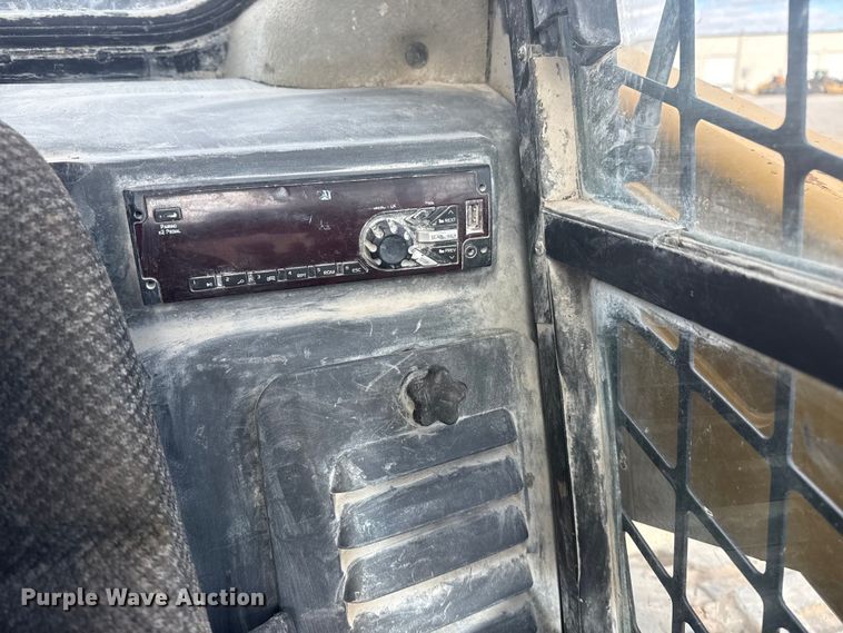 image for item DQ4223 2019 Caterpillar 299D2 tracked skid steer loader