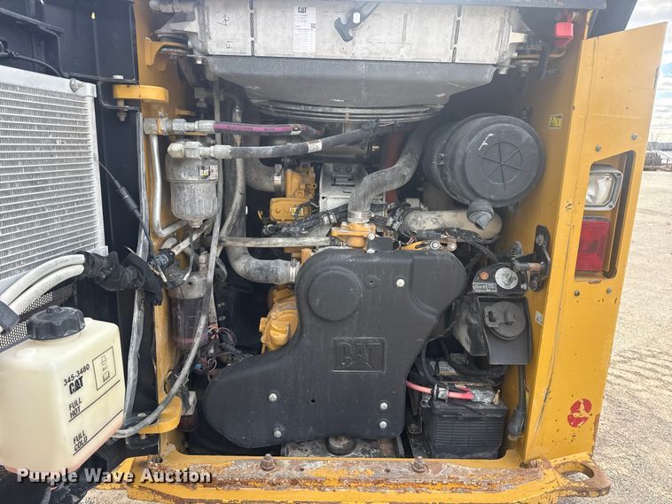 image for item DQ4223 2019 Caterpillar 299D2 tracked skid steer loader