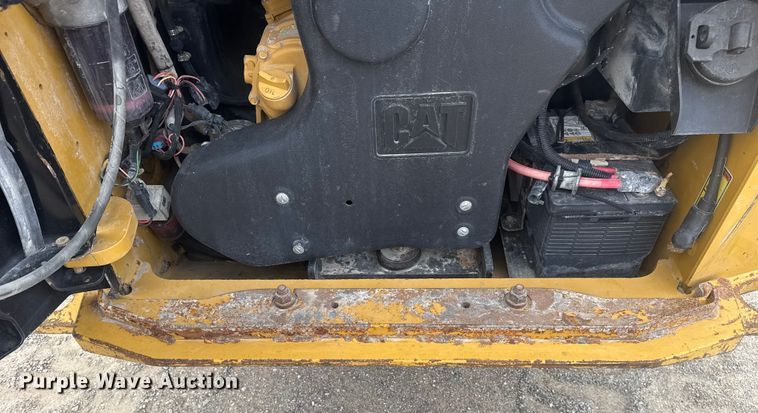 image for item DQ4223 2019 Caterpillar 299D2 tracked skid steer loader