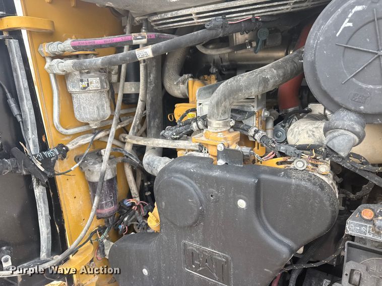 image for item DQ4223 2019 Caterpillar 299D2 tracked skid steer loader