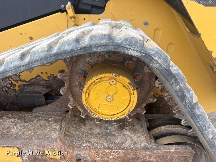 image for item DQ4223 2019 Caterpillar 299D2 tracked skid steer loader