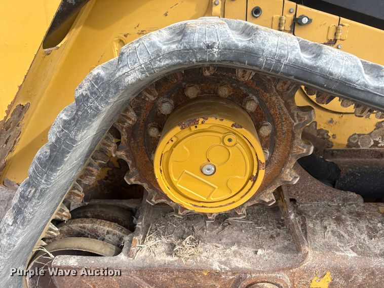 image for item DQ4223 2019 Caterpillar 299D2 tracked skid steer loader