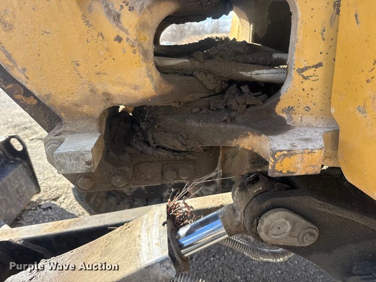 image for item DQ4224 2010 Caterpillar 305C CR mini excavator