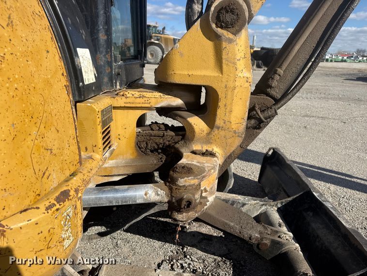 image for item DQ4224 2010 Caterpillar 305C CR mini excavator