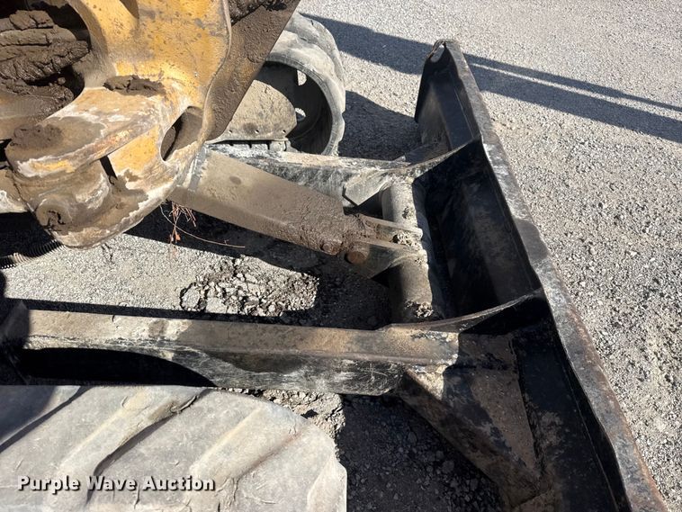 image for item DQ4224 2010 Caterpillar 305C CR mini excavator