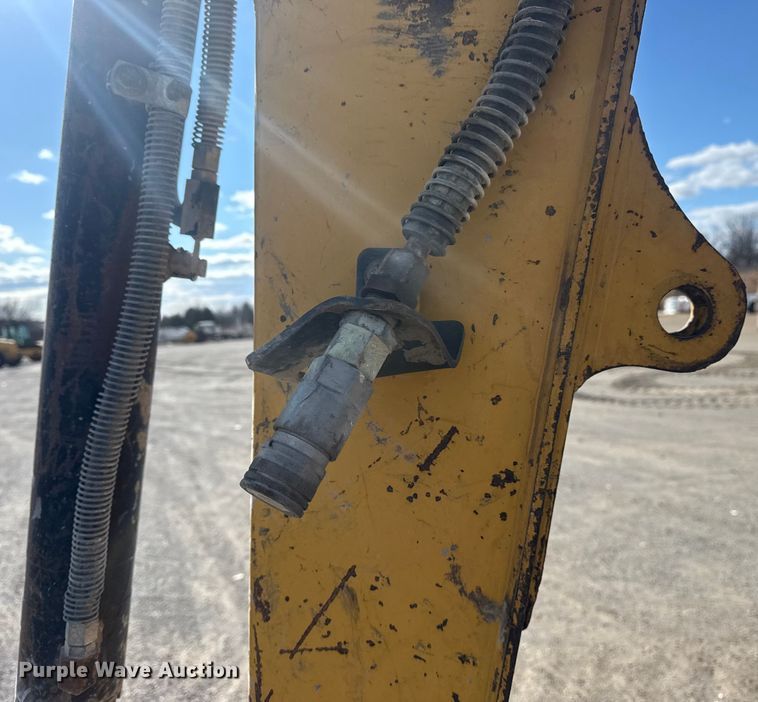 image for item DQ4224 2010 Caterpillar 305C CR mini excavator