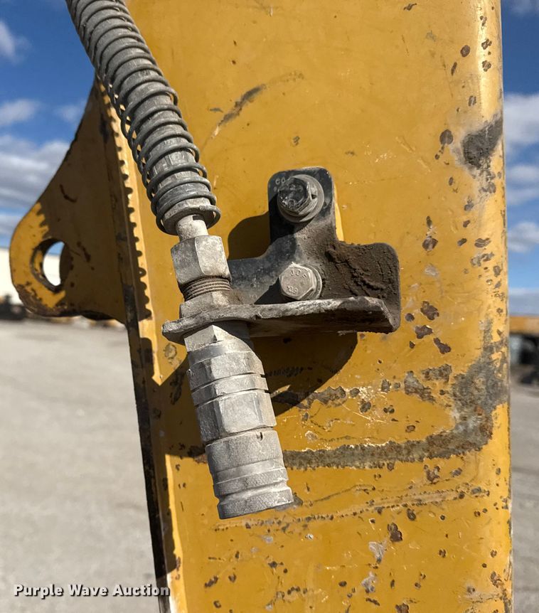 image for item DQ4224 2010 Caterpillar 305C CR mini excavator