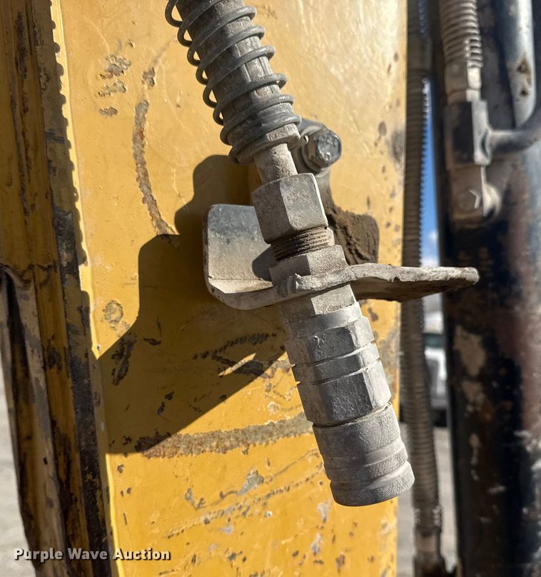 image for item DQ4224 2010 Caterpillar 305C CR mini excavator