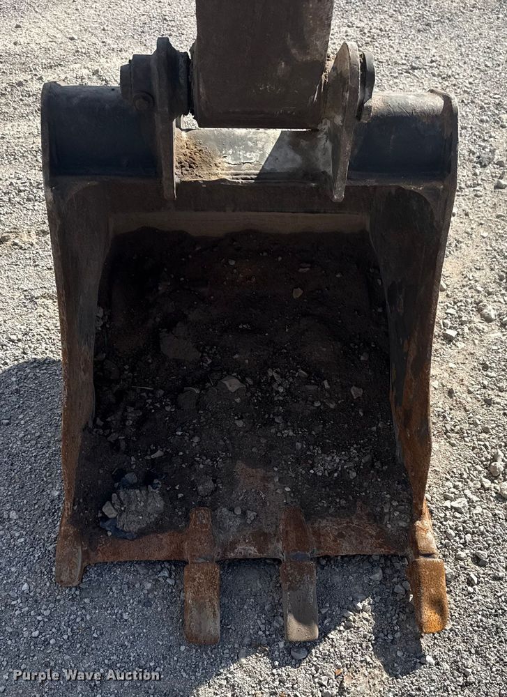 image for item DQ4224 2010 Caterpillar 305C CR mini excavator