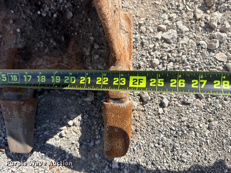 image for item DQ4224 2010 Caterpillar 305C CR mini excavator