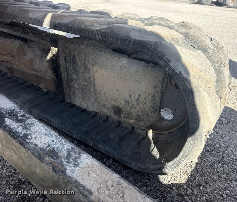 image for item DQ4224 2010 Caterpillar 305C CR mini excavator