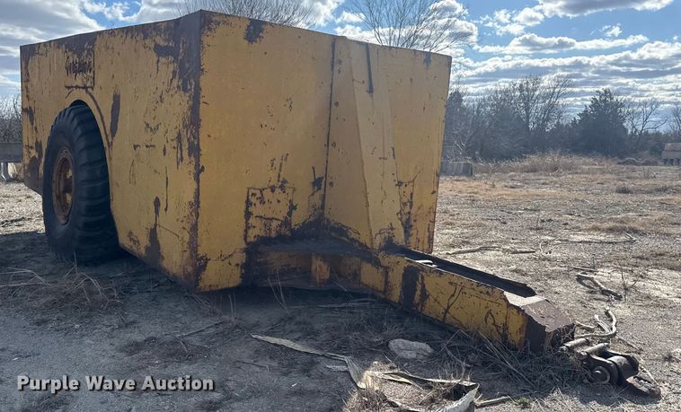 image for item DQ4231 Ferguson single drum pull type roller