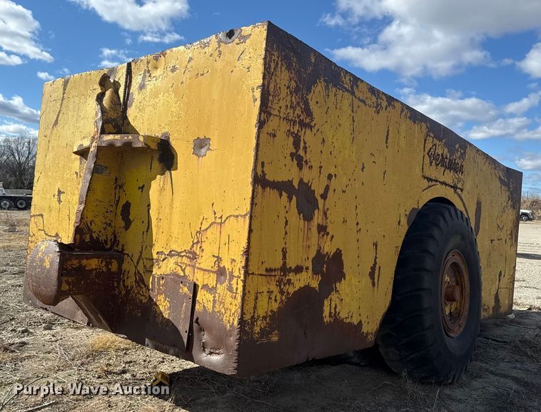 image for item DQ4231 Ferguson single drum pull type roller