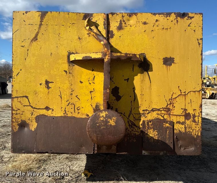 image for item DQ4231 Ferguson single drum pull type roller