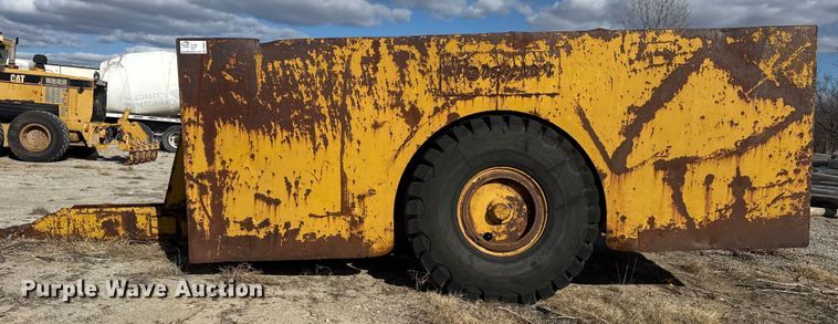 image for item DQ4231 Ferguson single drum pull type roller