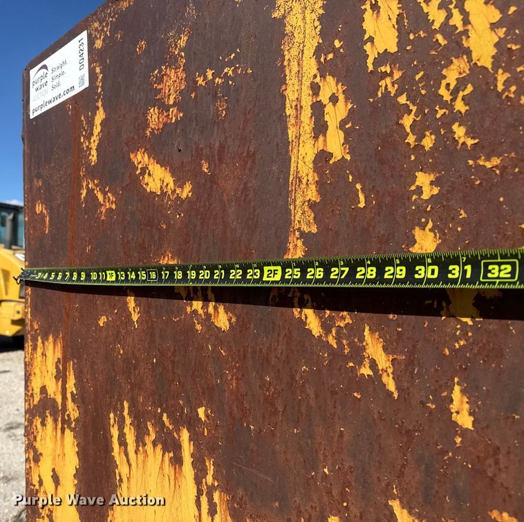 image for item DQ4231 Ferguson single drum pull type roller