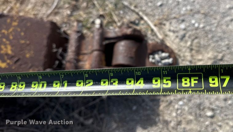 image for item DQ4231 Ferguson single drum pull type roller