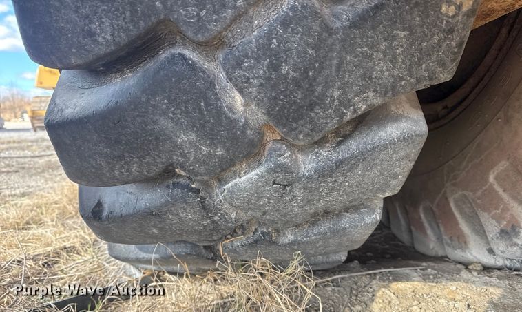 image for item DQ4231 Ferguson single drum pull type roller