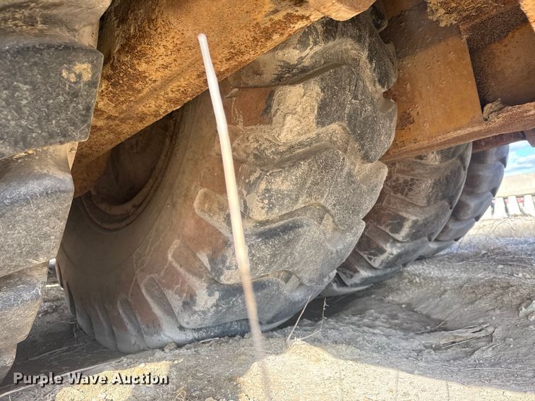 image for item DQ4231 Ferguson single drum pull type roller