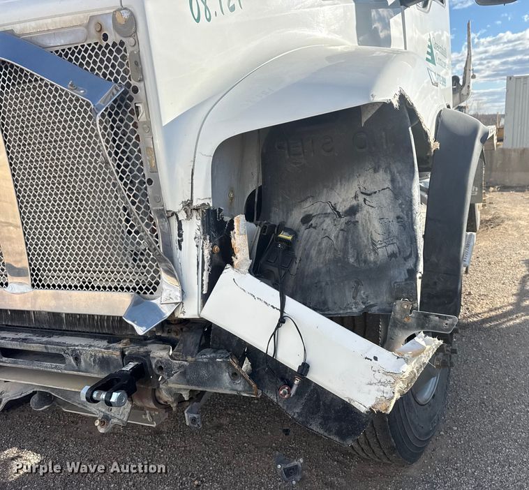 image for item DQ4232 2020 Kenworth T880 ready mix truck