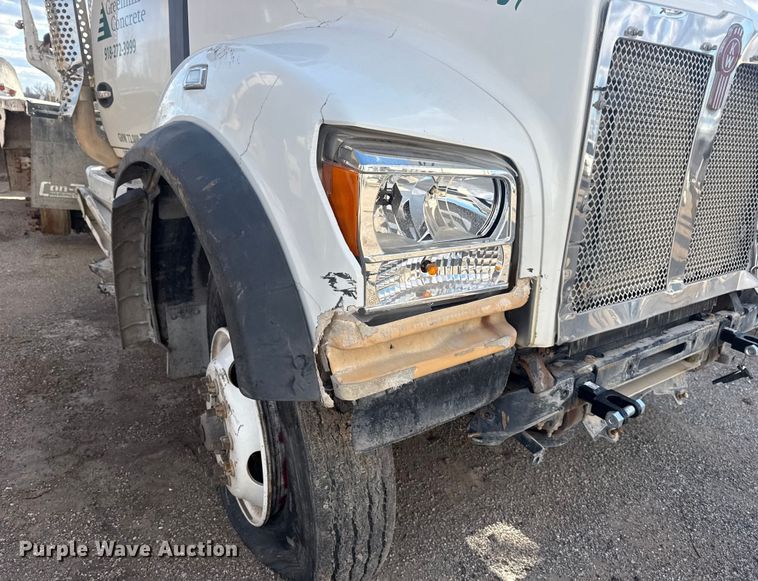 image for item DQ4232 2020 Kenworth T880 ready mix truck