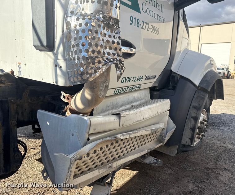 image for item DQ4232 2020 Kenworth T880 ready mix truck