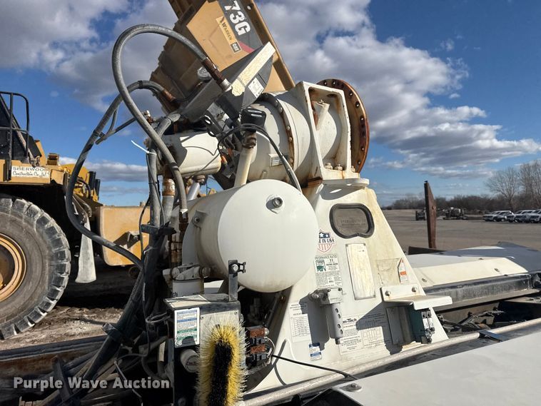 image for item DQ4232 2020 Kenworth T880 ready mix truck