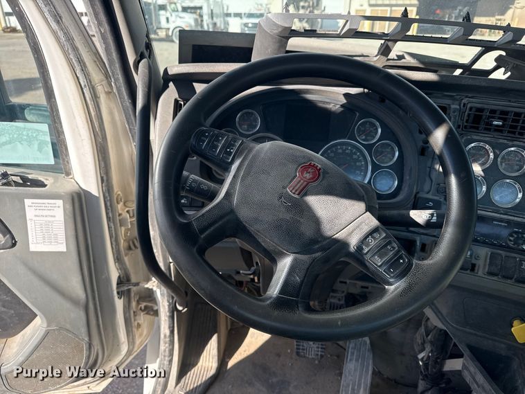 image for item DQ4232 2020 Kenworth T880 ready mix truck