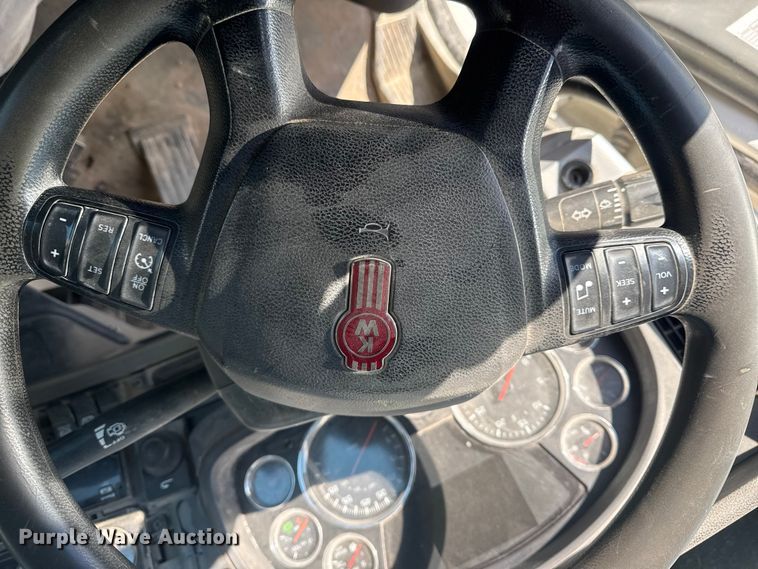 image for item DQ4232 2020 Kenworth T880 ready mix truck