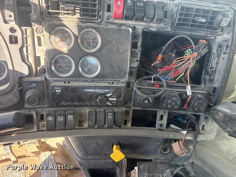 image for item DQ4232 2020 Kenworth T880 ready mix truck