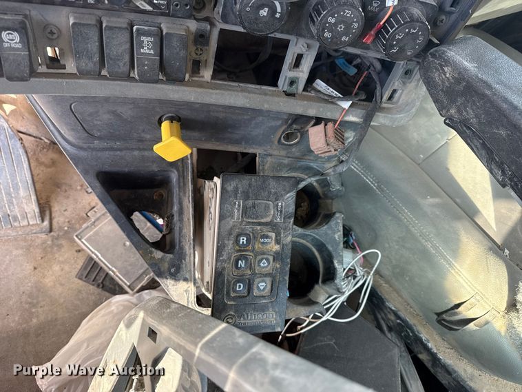 image for item DQ4232 2020 Kenworth T880 ready mix truck