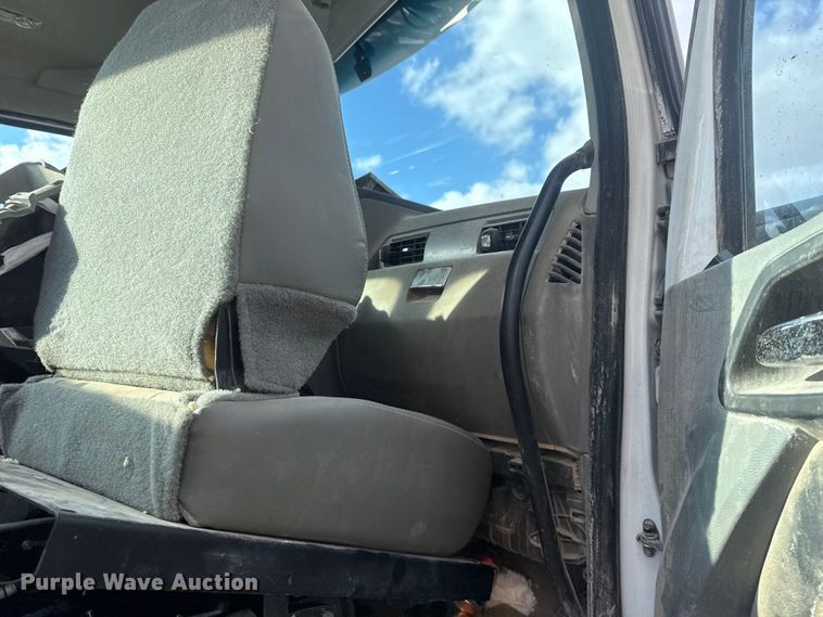 image for item DQ4232 2020 Kenworth T880 ready mix truck