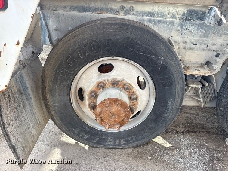 image for item DQ4232 2020 Kenworth T880 ready mix truck