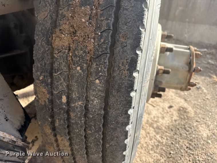 image for item DQ4232 2020 Kenworth T880 ready mix truck