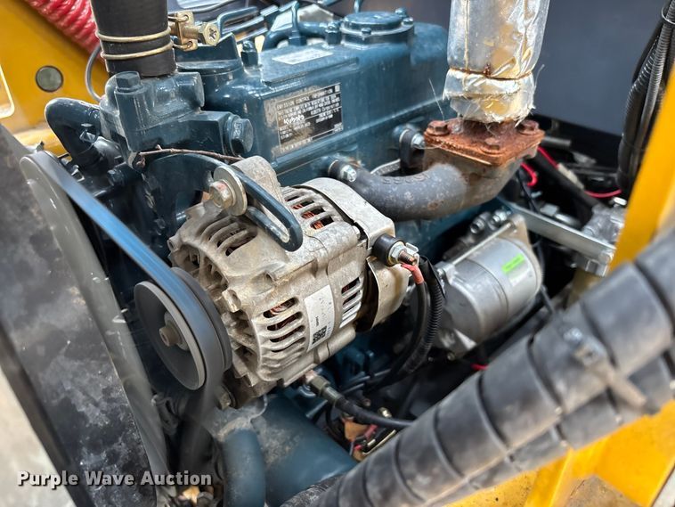 image for item DU0361 HIGHTOP HT25 tracked skid steer loader