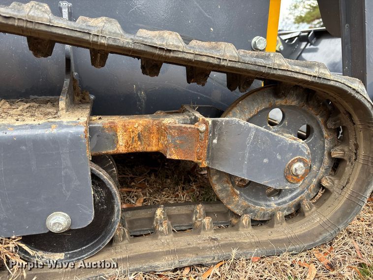 image for item DU0361 HIGHTOP HT25 tracked skid steer loader